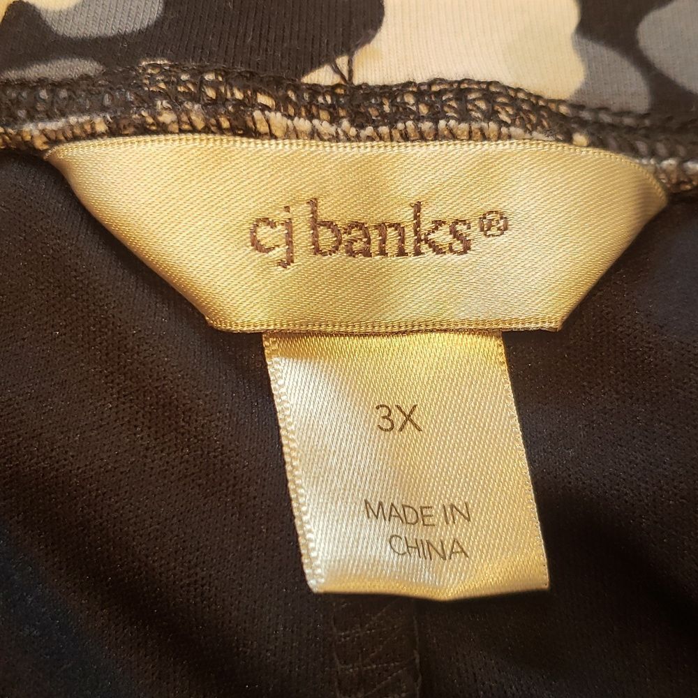 CJ Banks Abstract Design Skort Sz 3X - Picture 3 of 6